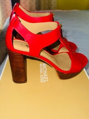 Michael Kors Red Leather T-Zip Block Heel Sandals size 6.5
